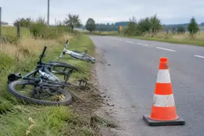Ziemino: śmierć jednej rowerzystki, druga w stanie krytycznym po zderzeniu z Audi